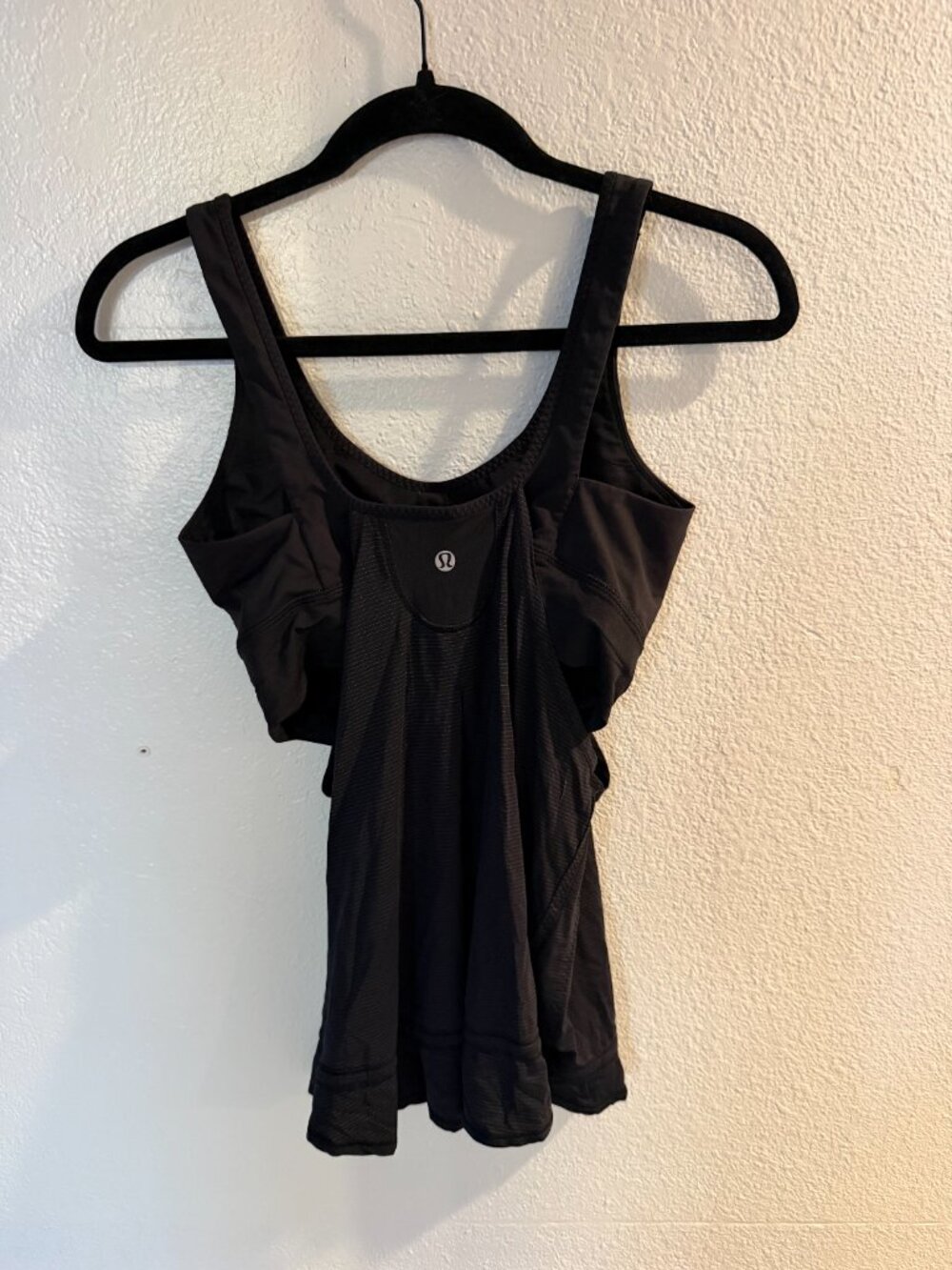 Lululemon Run Back On Track Tank Black Size 8